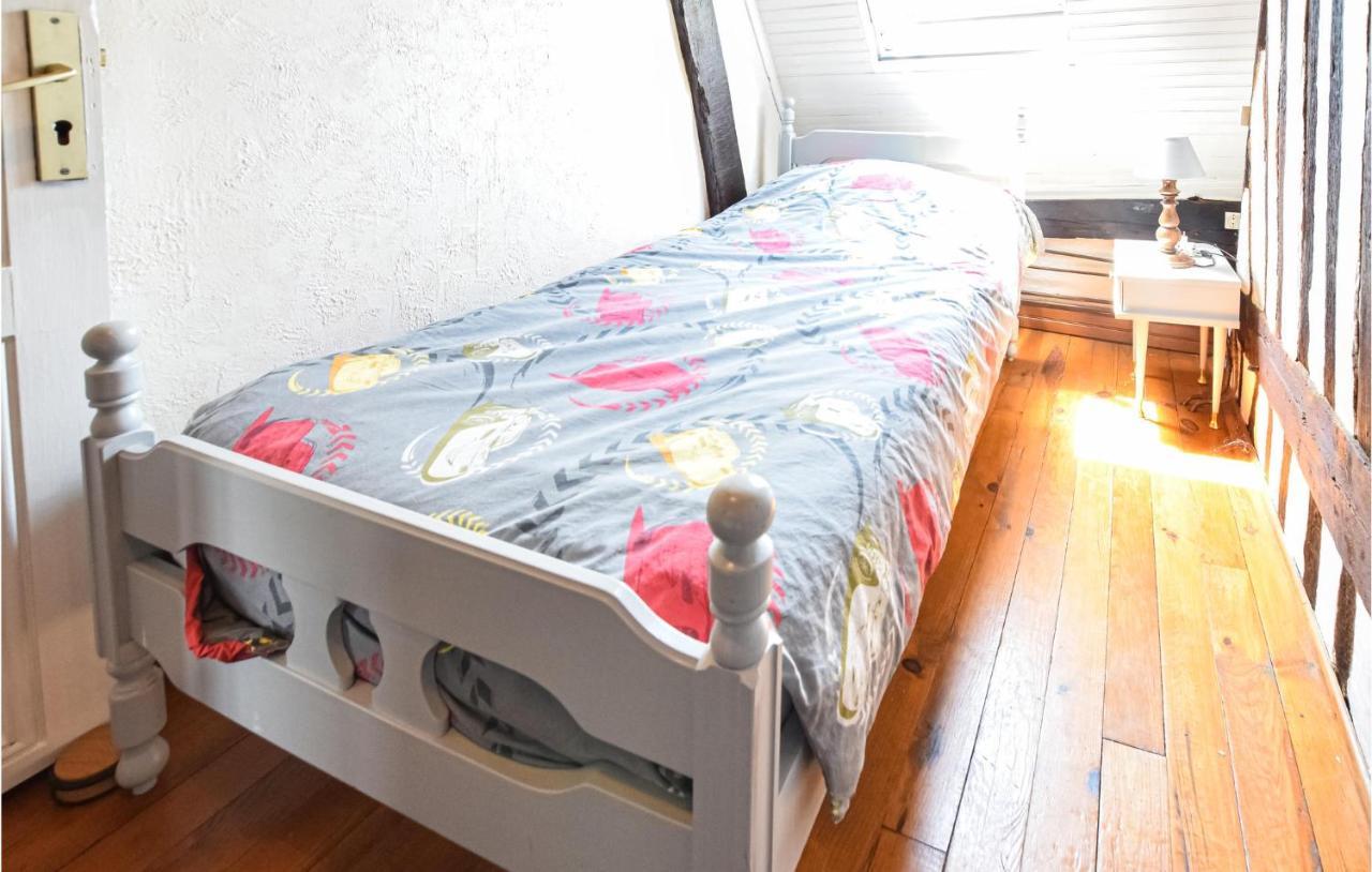 2 Bedroom Lovely Home In Marques エクステリア 写真